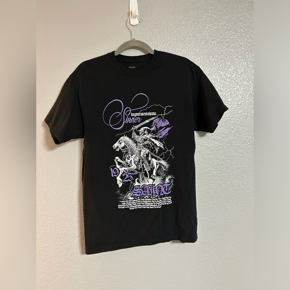 Men’s black white purple skeleton graphic T shirt T-shirt size medium